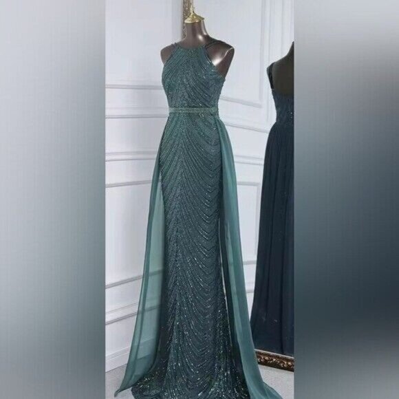 Green, Round Neck, Draped Skirt, Contrast Sequined Mermaid Gown - Picture 11 of 16